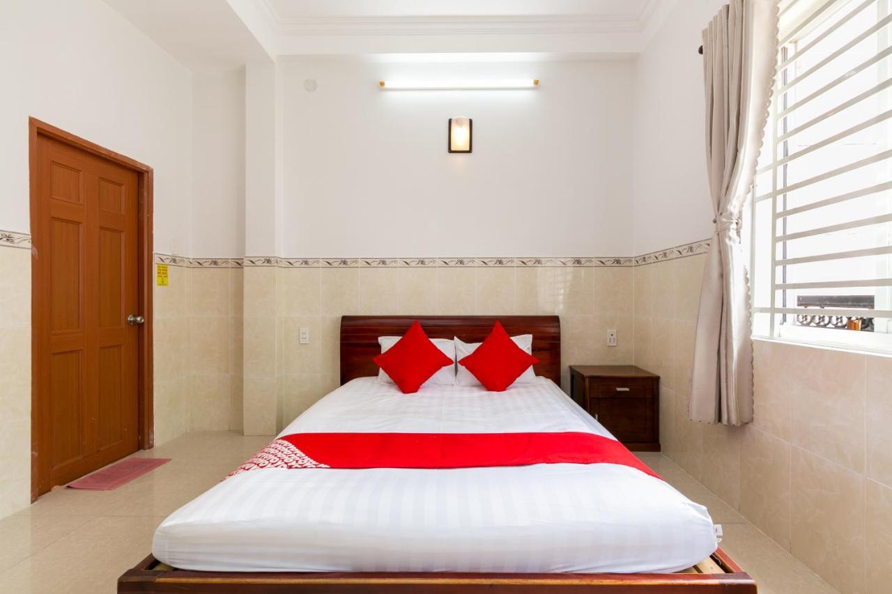 Oyo 372 Vy Ha Hotel Ho Chi Minh City Exterior photo